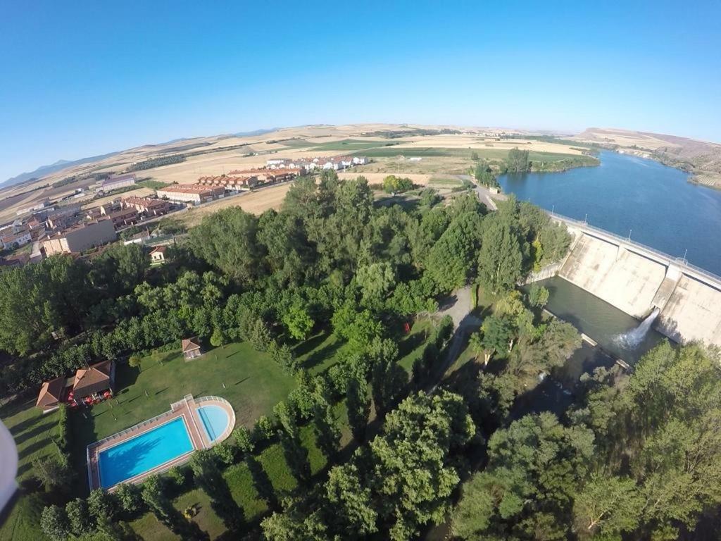 Apartamentos Turisticos Leiva -La Rioja Exterior foto